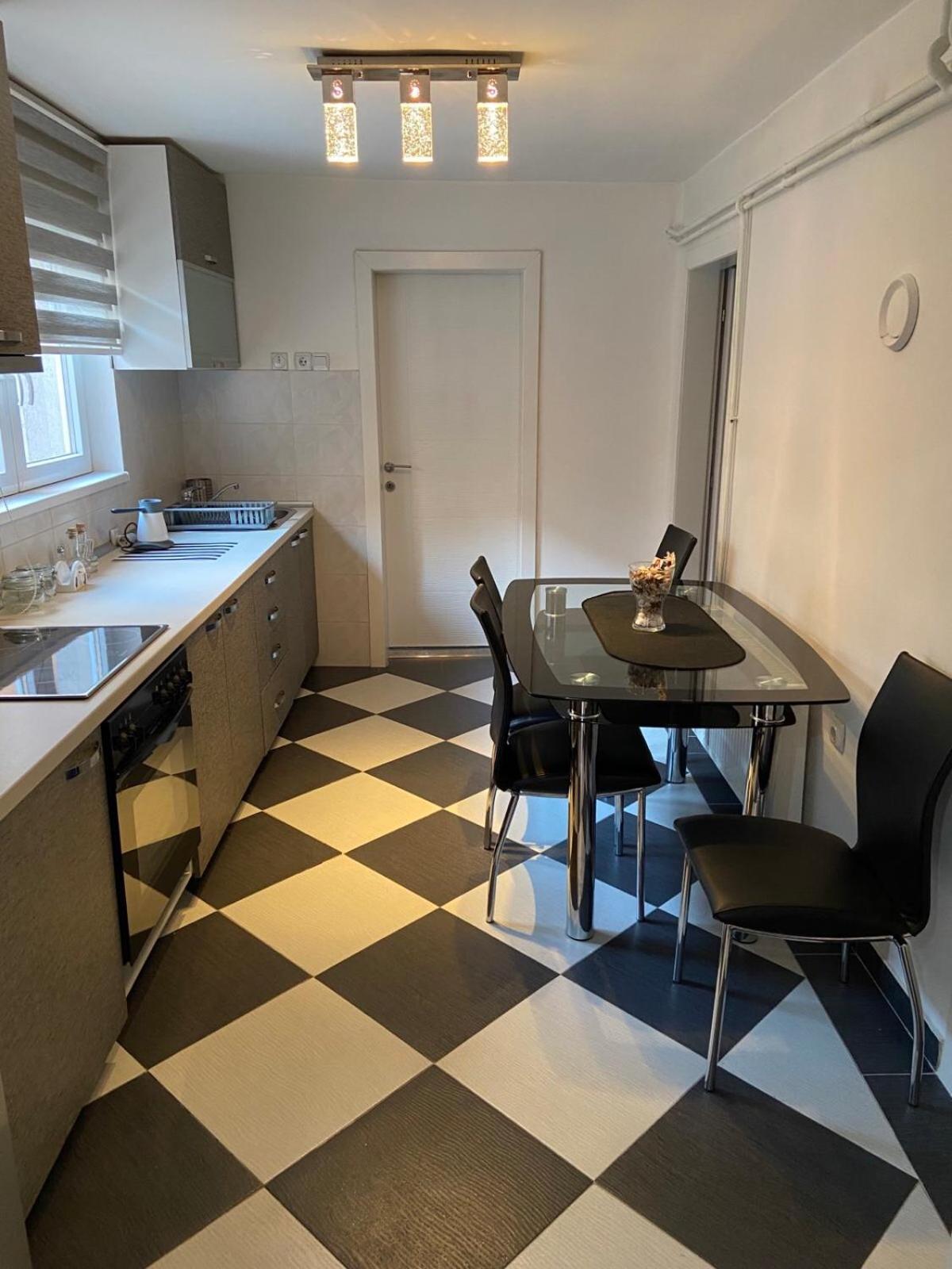 Downtown Apartment Ni 外观 照片